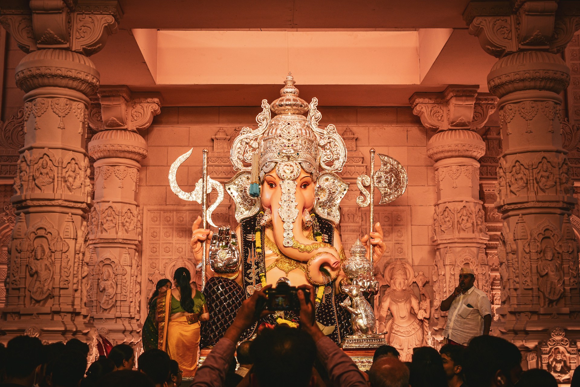 How Does Christianity Differ From Other World Religions? Mission Save